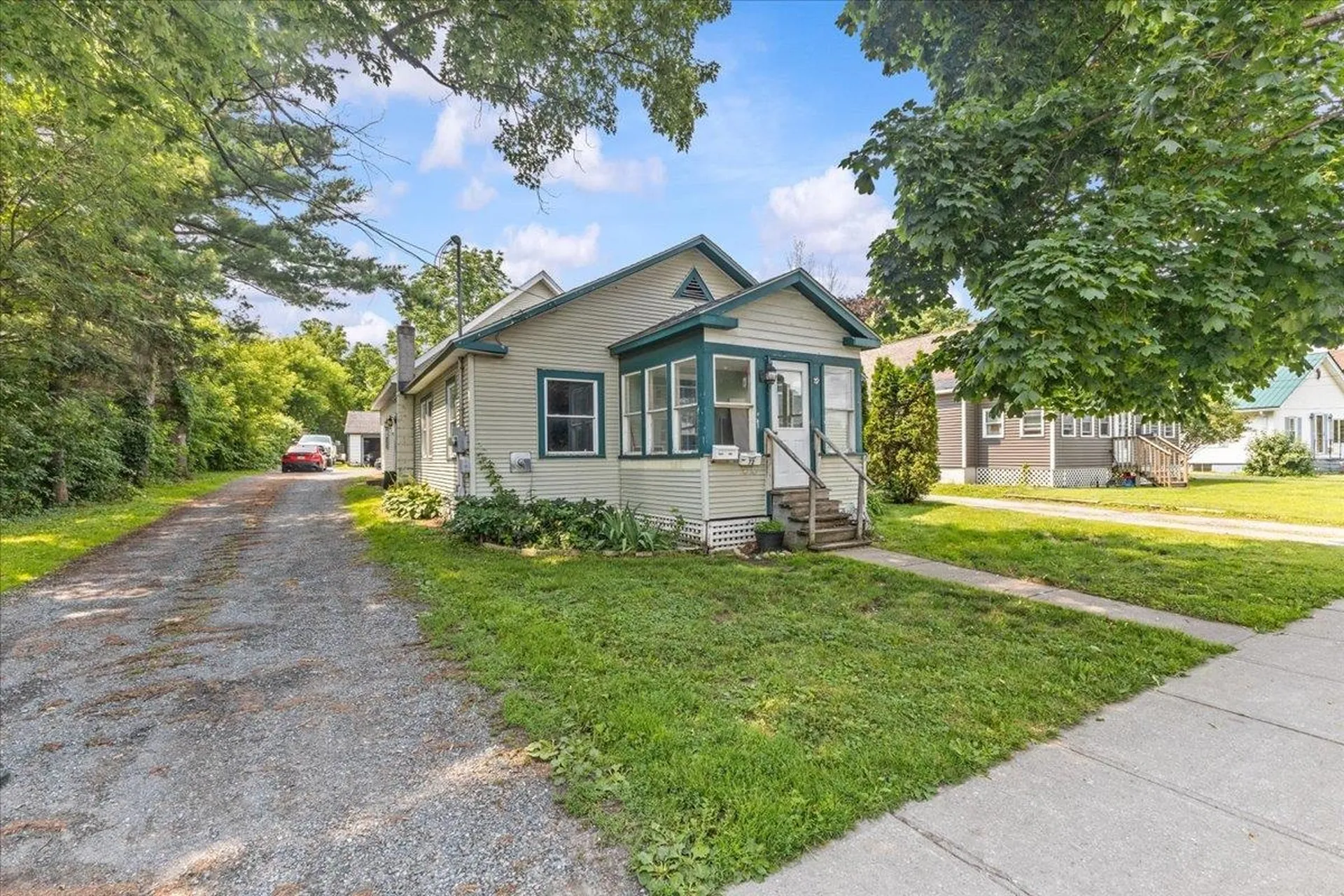 72 North Elm Street St. Albans City VT 05478