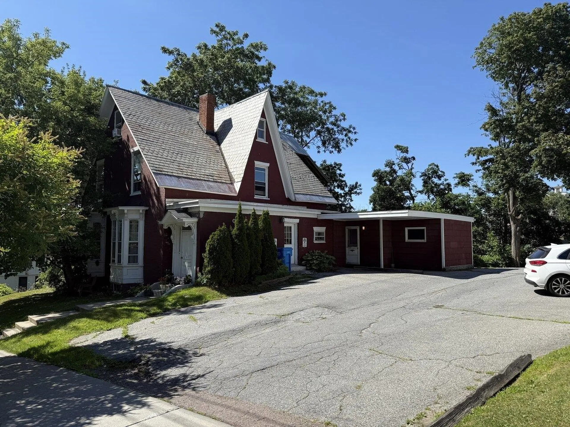 194 Maple Street Burlington VT 05401