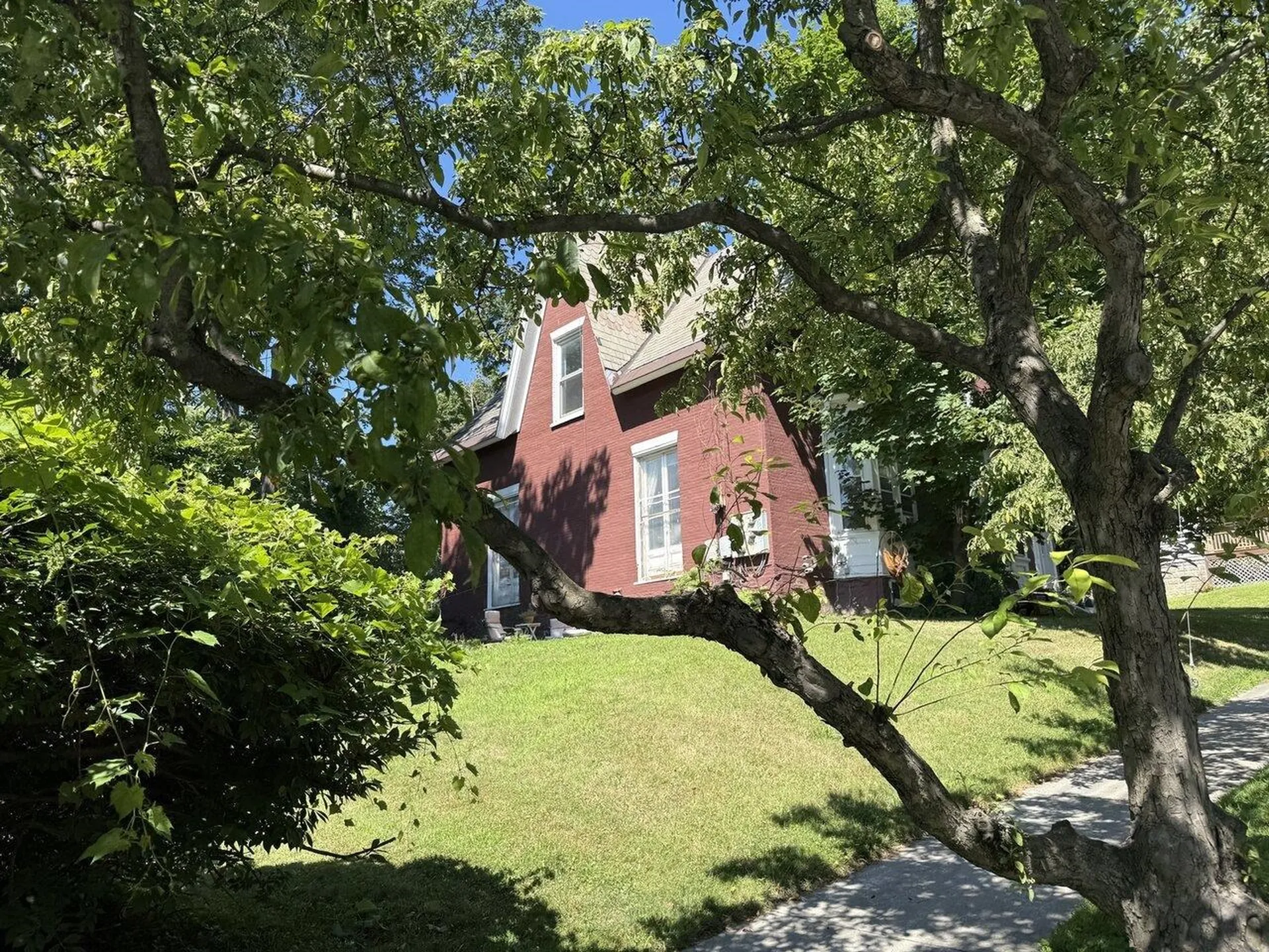 194 Maple Street Burlington VT 05401