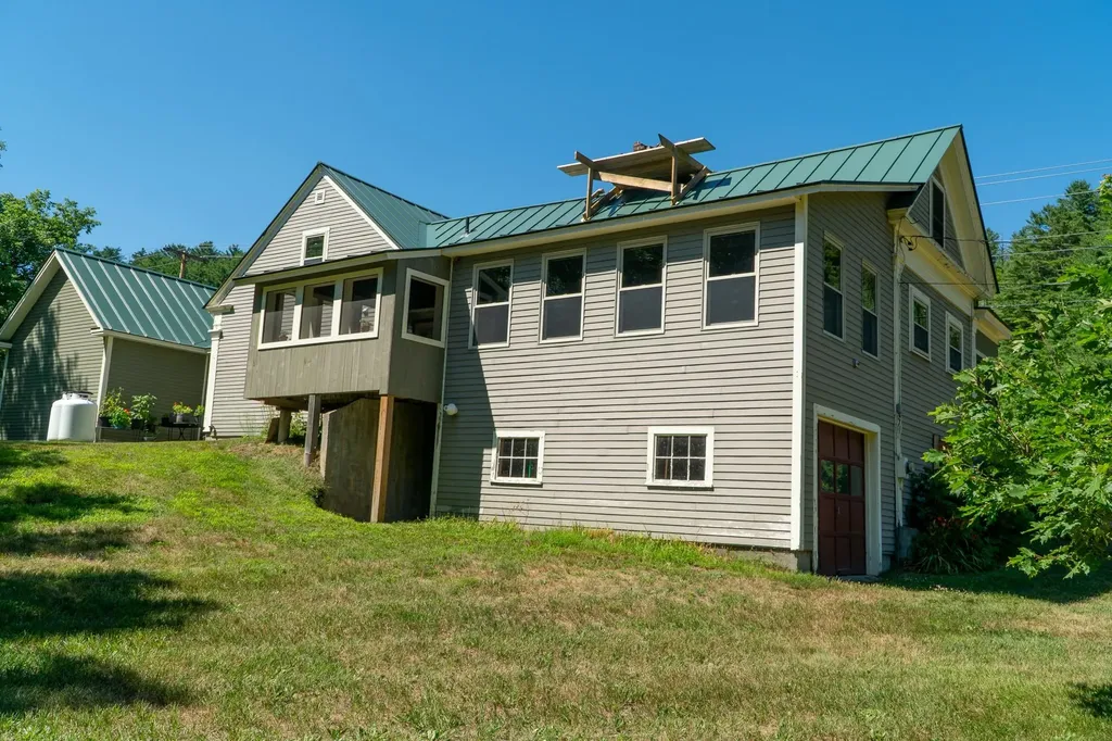 3463 Scott Highway Ryegate VT 05069