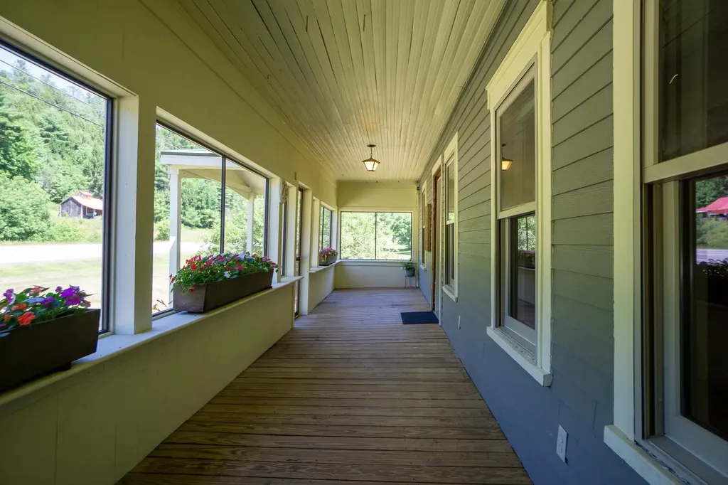 3463 Scott Highway Ryegate VT 05069