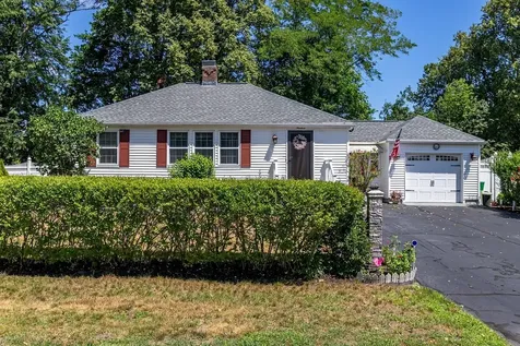 19 Hall Court Portsmouth NH 03801