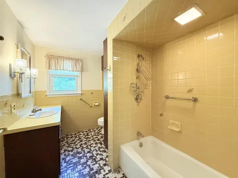 651 Suncook Valley Road Alton NH 03809