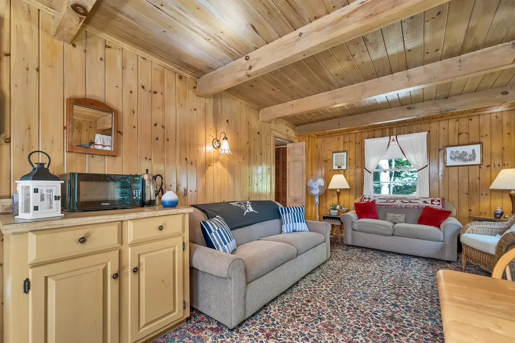 21 Orton Lane Moultonborough NH 03254