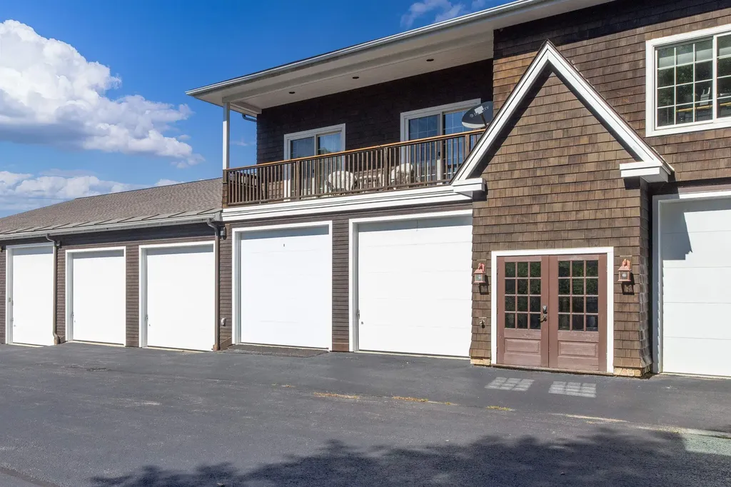 41 Glendale Place Gilford NH 03246