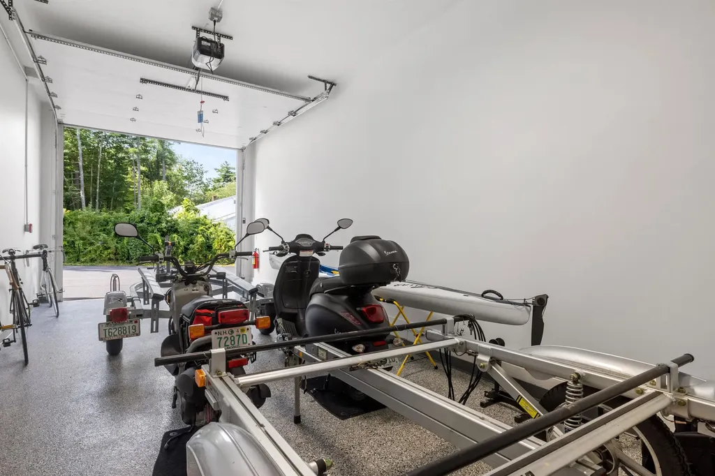 41 Glendale Place Gilford NH 03246