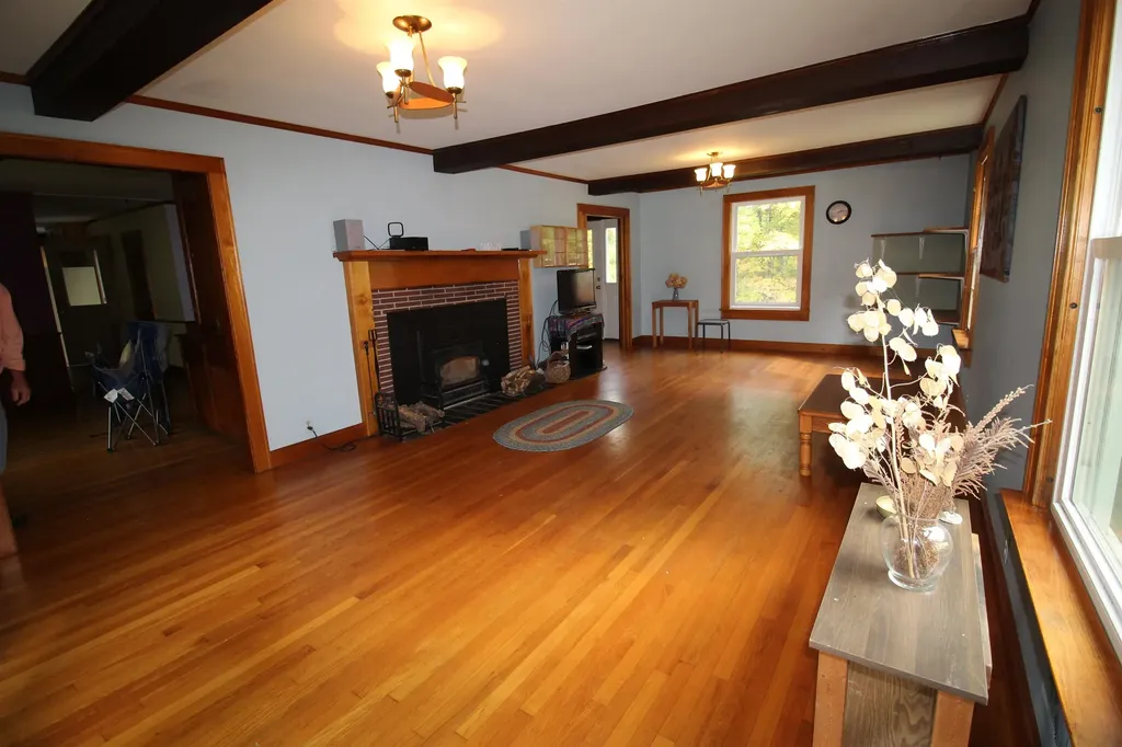 1643 Hammond Hill Road West Windsor VT 05089