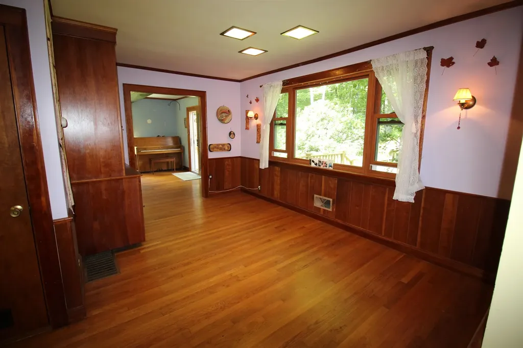 1643 Hammond Hill Road West Windsor VT 05089