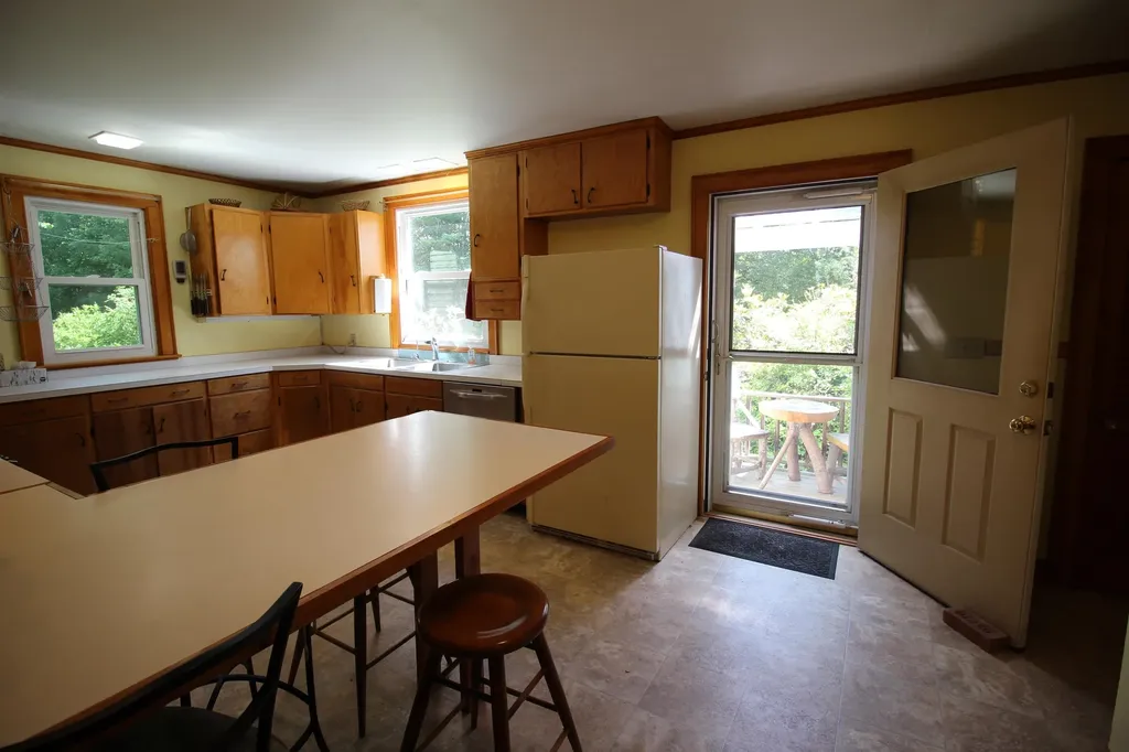 1643 Hammond Hill Road West Windsor VT 05089