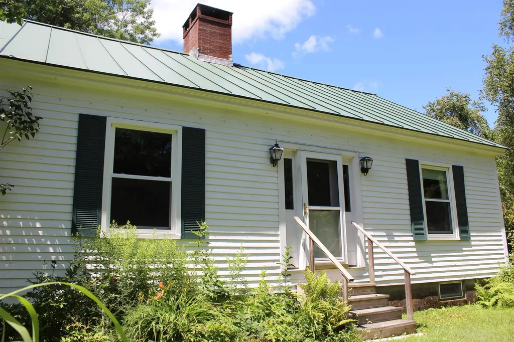 1643 Hammond Hill Road West Windsor VT 05089