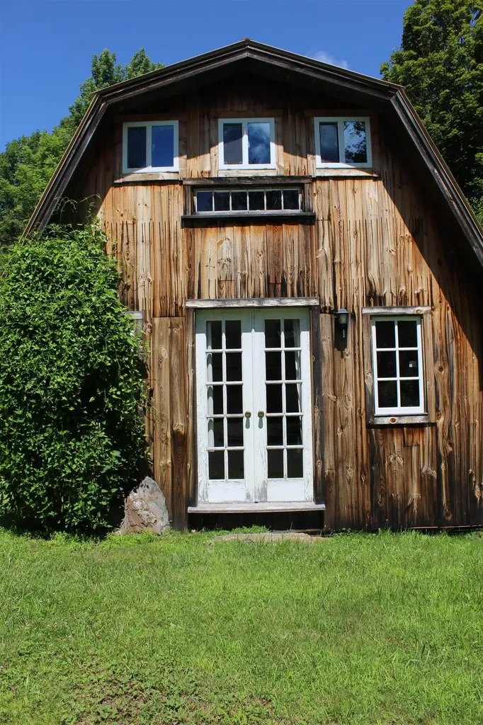 1643 Hammond Hill Road West Windsor VT 05089