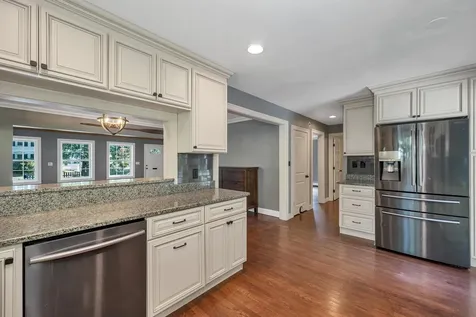 1007 Maplewood Avenue Portsmouth NH 03801