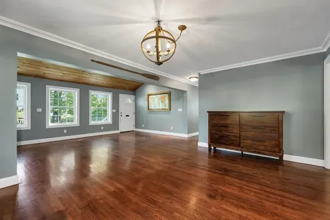 1007 Maplewood Avenue Portsmouth NH 03801