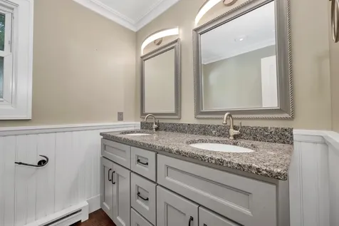 1007 Maplewood Avenue Portsmouth NH 03801