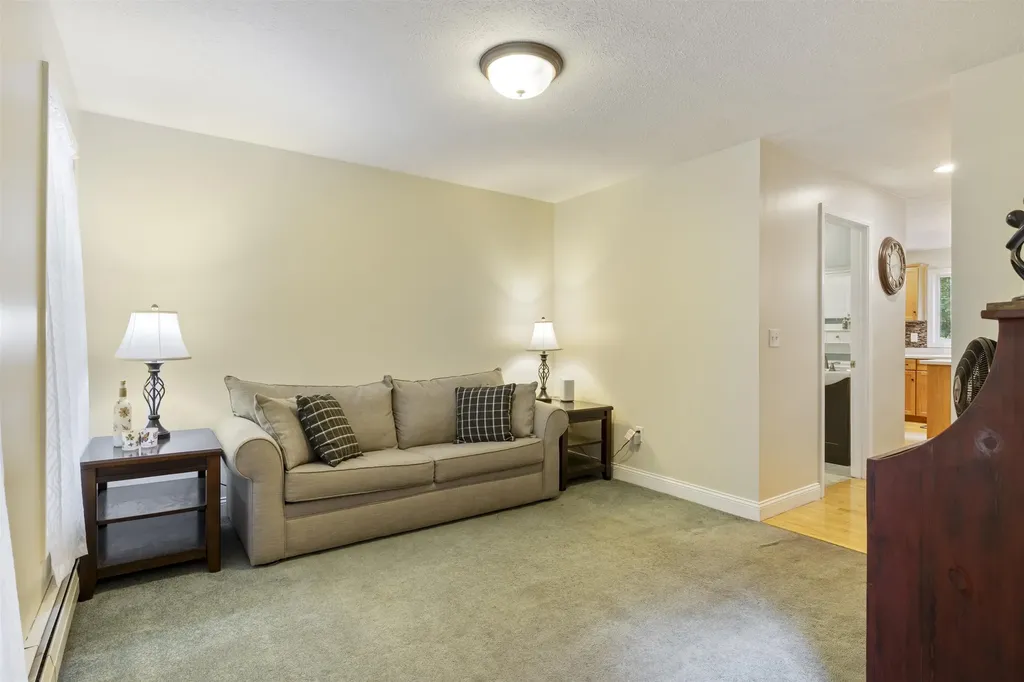 127 Glen Hill Road Dover NH 03820