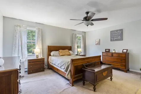 127 Glen Hill Road Dover NH 03820