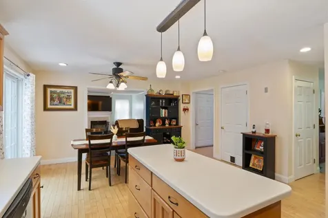 127 Glen Hill Road Dover NH 03820