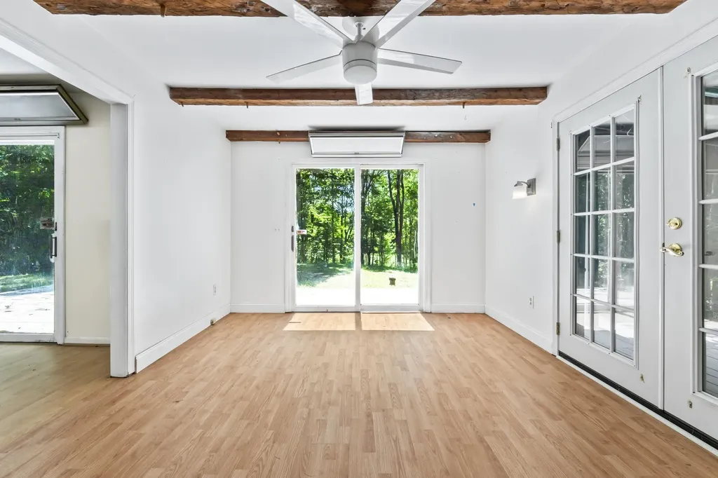 124 Exeter Road North Hampton NH 03862