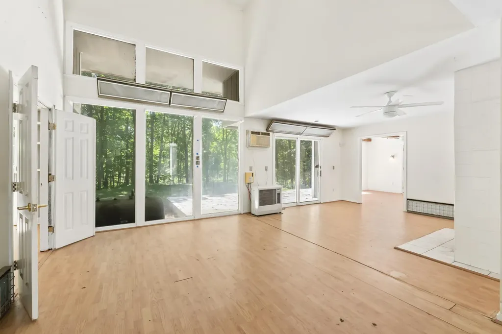 124 Exeter Road North Hampton NH 03862