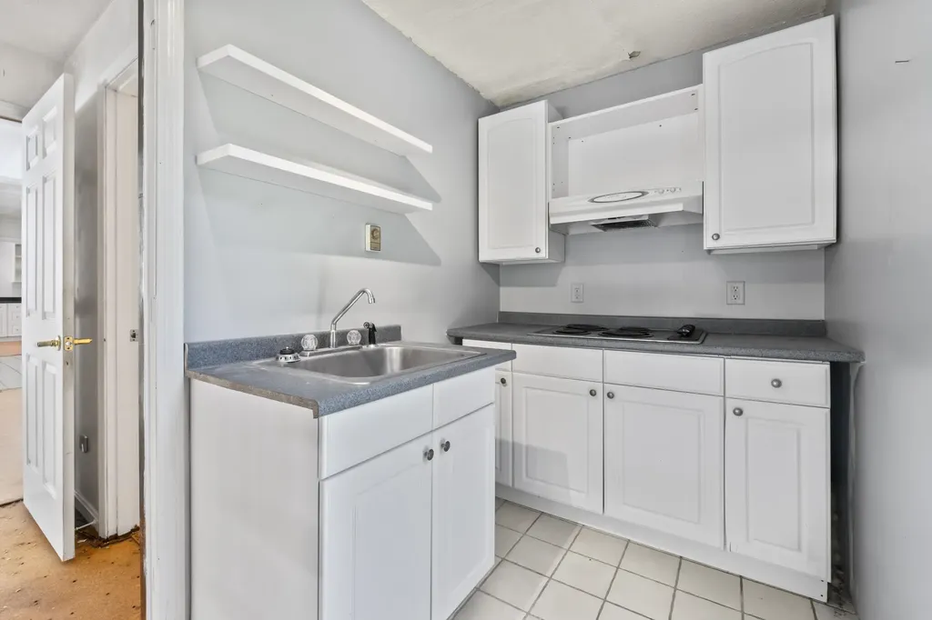 124 Exeter Road North Hampton NH 03862