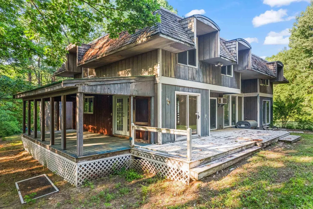 124 Exeter Road North Hampton NH 03862