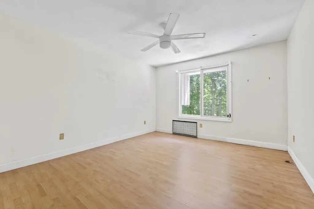 124 Exeter Road North Hampton NH 03862