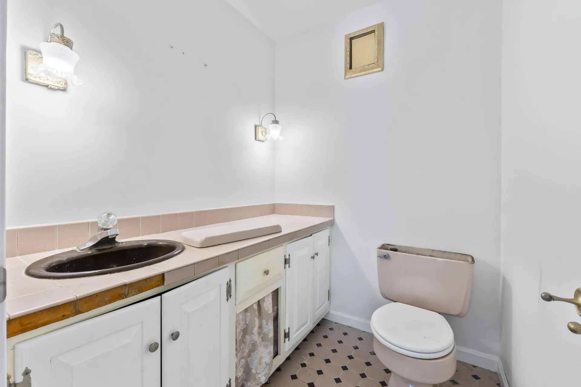 124 Exeter Road North Hampton NH 03862