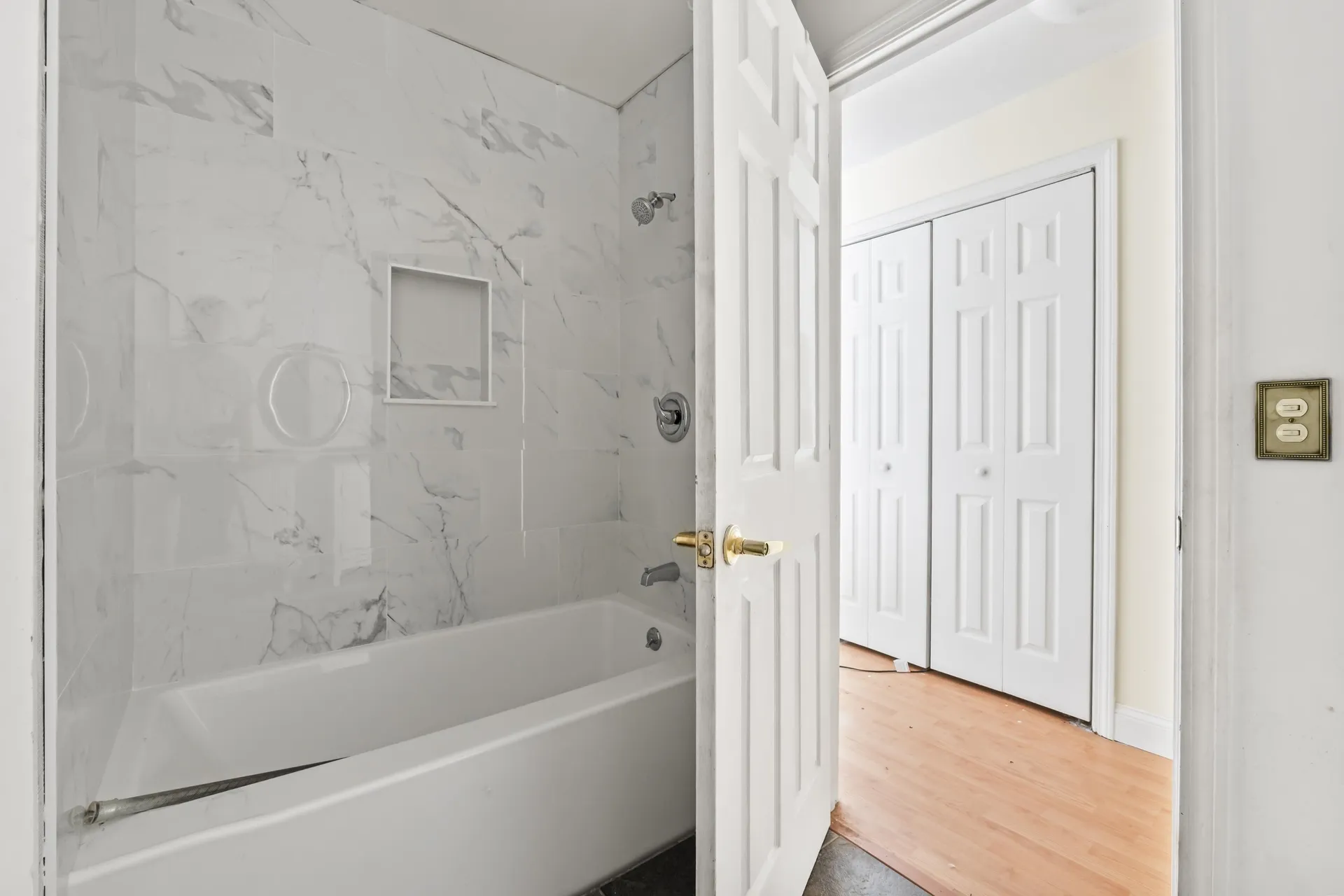 124 Exeter Road North Hampton NH 03862