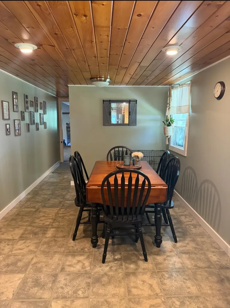 1528 Eastman Road Grafton VT 05146