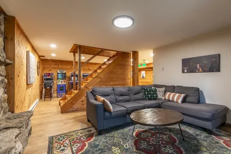 86 Benson Fuller Drive Winhall VT 05340