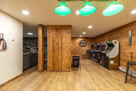 86 Benson Fuller Drive Winhall VT 05340