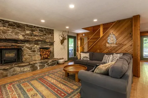 86 Benson Fuller Drive Winhall VT 05340