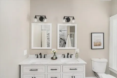 61 Manchester Street Nashua NH 03064