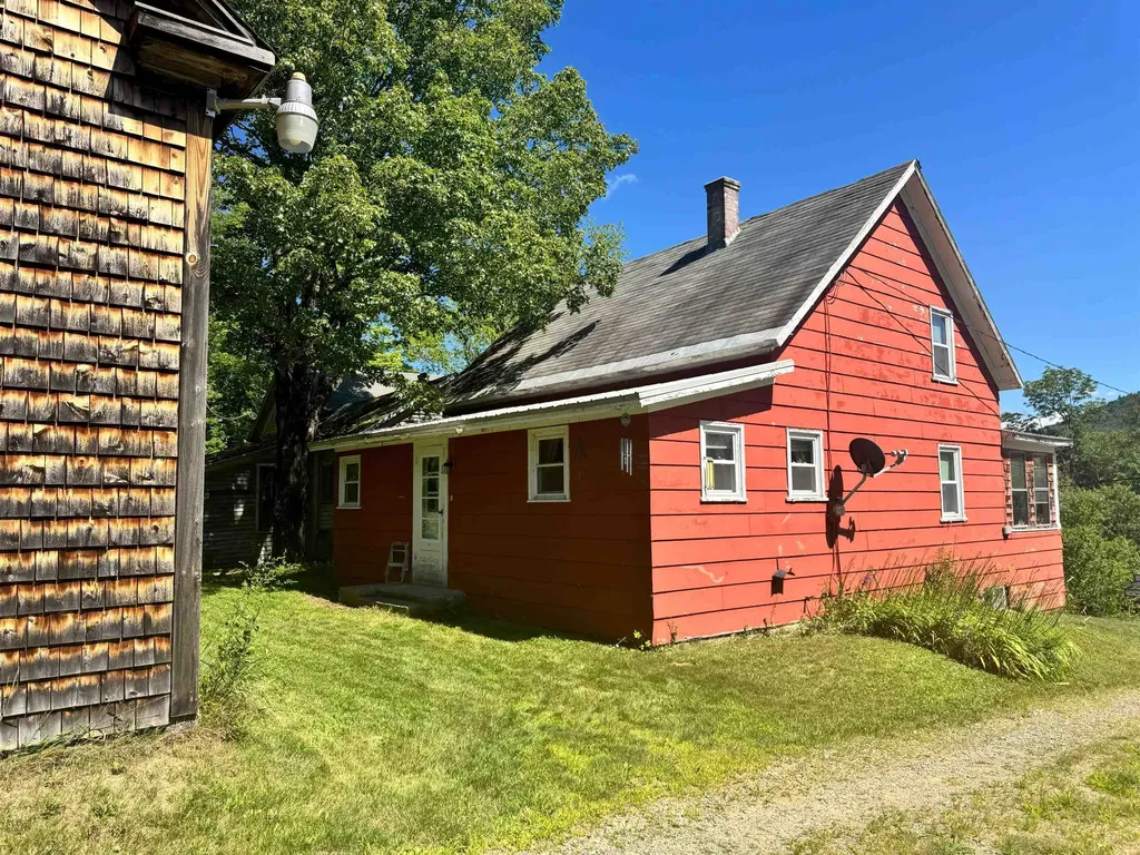 348 Percy Road Stark NH 03582