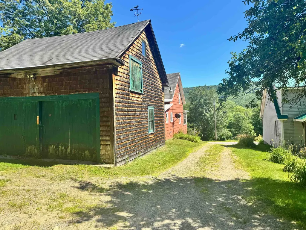 348 Percy Road Stark NH 03582