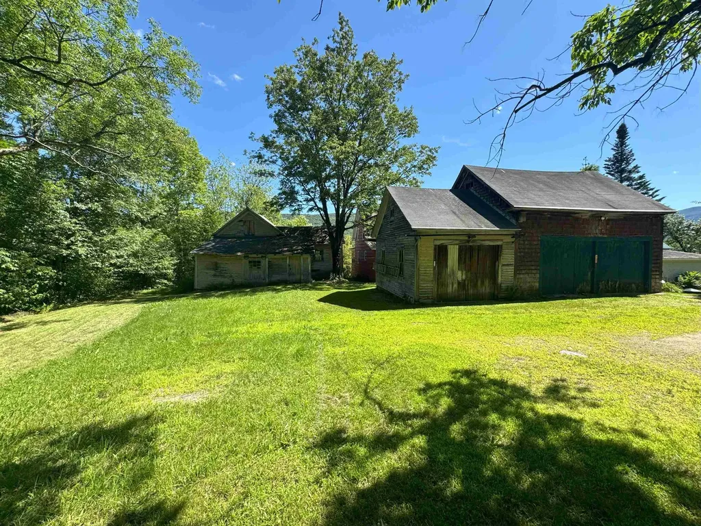 348 Percy Road Stark NH 03582