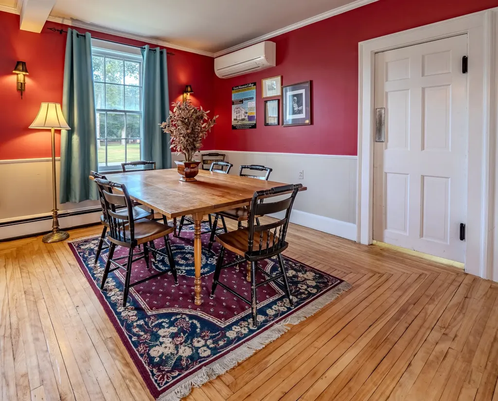 328 Main Street Poultney VT 05764