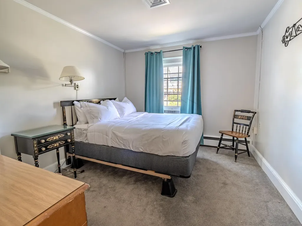 328 Main Street Poultney VT 05764