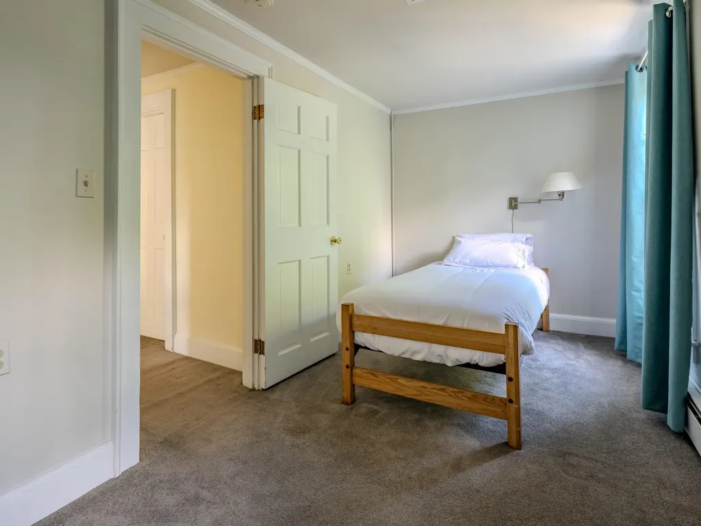 328 Main Street Poultney VT 05764