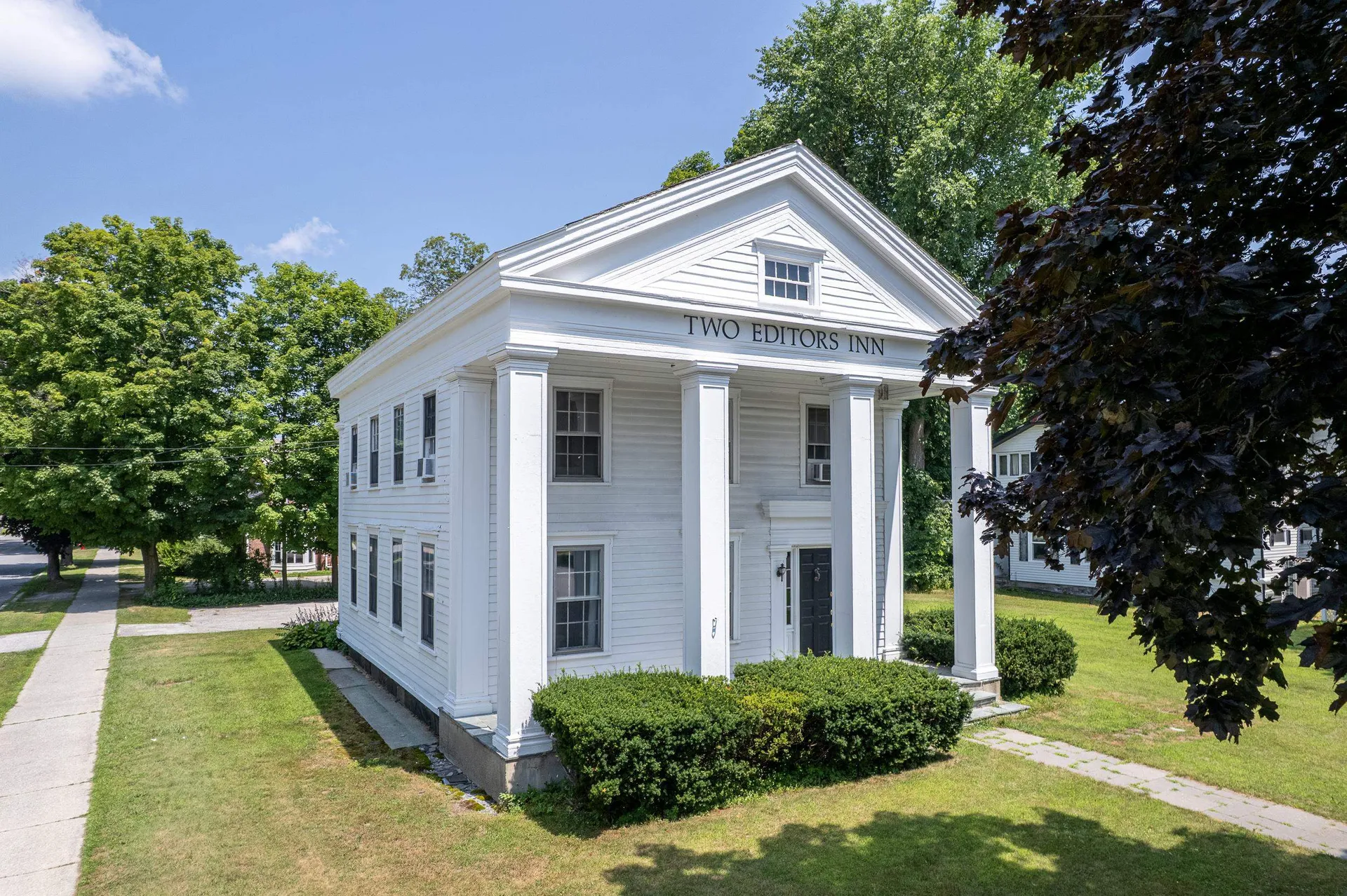 328 Main Street Poultney VT 05764
