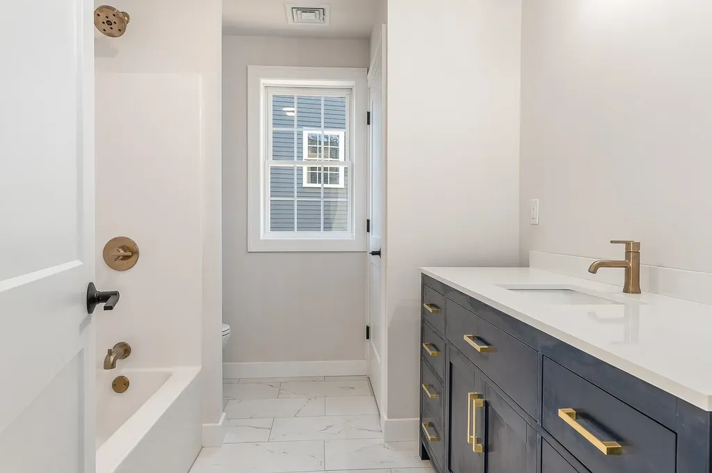 23b Birch Hill Lane Somersworth NH 03878