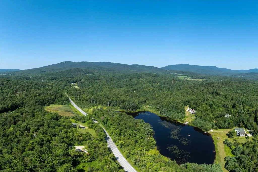 188 Cedar Lane Peru VT 05152
