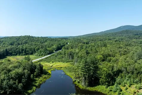 188 Cedar Lane Peru VT 05152