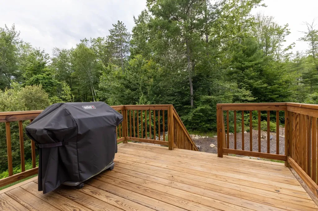 9 Annika Lee Drive Epping NH 03042