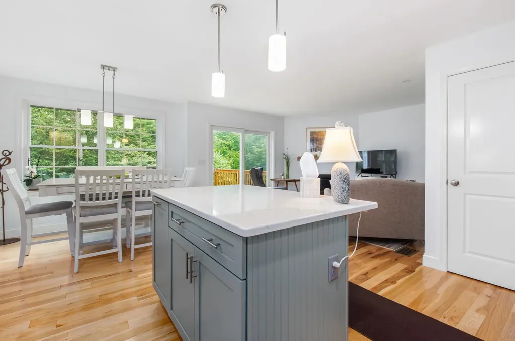 9 Annika Lee Drive Epping NH 03042