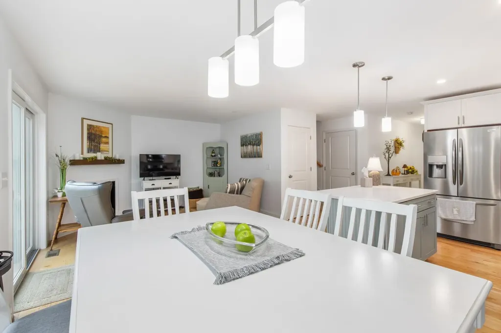 9 Annika Lee Drive Epping NH 03042