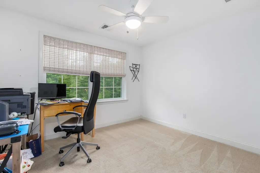 9 Annika Lee Drive Epping NH 03042