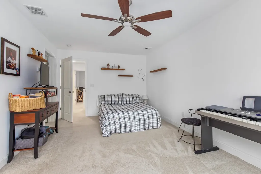 9 Annika Lee Drive Epping NH 03042