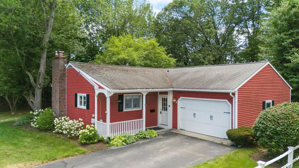 13 Wayside Drive Bedford NH 03110