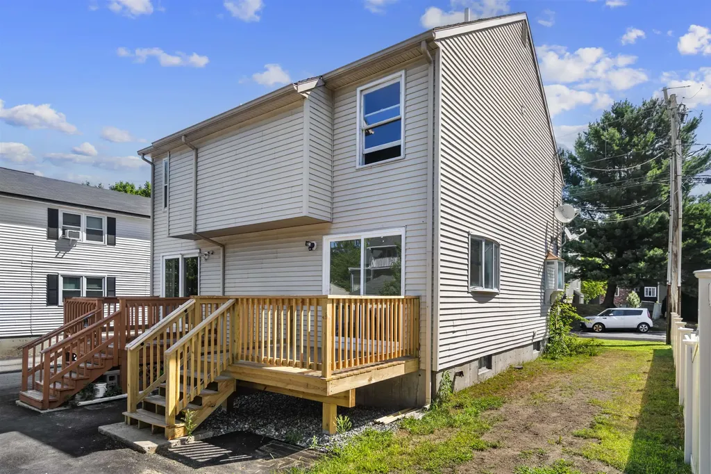 360-362 Blucher Street Manchester NH 03102